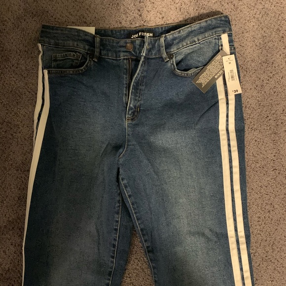 Joe Fresh high rise crop - Picture 3 of 3